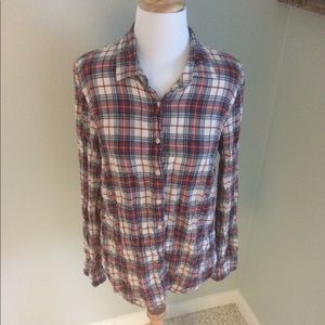 Plaid flannel long sleeve button up